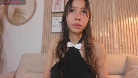 mandy_bloom online show from April 21, 1:42 am