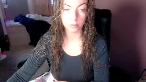 MandyBabyXXX online show from January 5, 6:33 pm