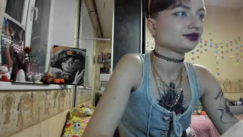 Mandy online show from November 17, 5:13 pm