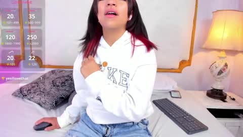 manelyk_evanss online show from October 16, 11:24 am