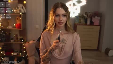 Amelie online show from October 7, 5:39 pm