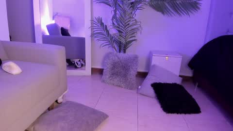 Snapshot of manu_velez_ chatting on January 14, 2:32 pm Manu Velez online show from January 14, 2:32 pm