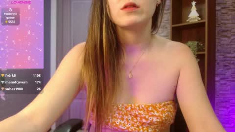 Angela online show from February 4, 9:10 pm