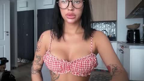 Marakuia online show from November 23, 11:12 am