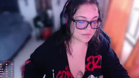 marcela2101 online show from March 4, 10:27 pm