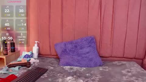 marcelinecutte303av online show from February 19, 2:11 am