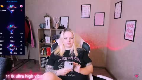 Sara online show from February 22, 3:21 pm