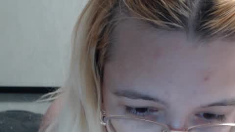 margo_shine online show from December 15, 1:27 pm