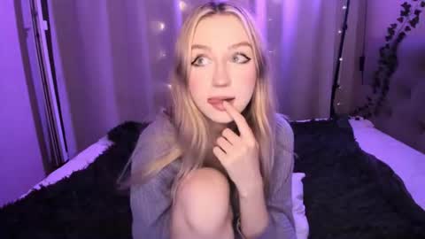 Margo online show from July 5, 9:42 pm