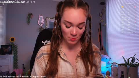 Snapshot of margotdiamond chatting on January 12, 8:03 pm online show from January 12, 8:03 pm