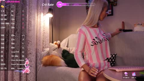 Snapshot of mari_moon_bunny chatting on January 22, 2:14 pm Mari Moonbunny online show from January 22, 2:14 pm