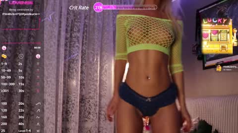 Snapshot of mari_moon_bunny chatting on January 9, 3:23 pm Mari Moonbunny online show from January 9, 3:23 pm