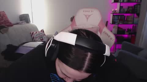 mari moore online show from January 19, 7:48 am