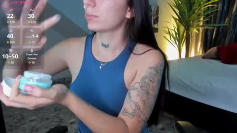Snapshot of mari_salgado chatting on September 21, 12:48 pm mari_salgado online show from September 21, 12:48 pm