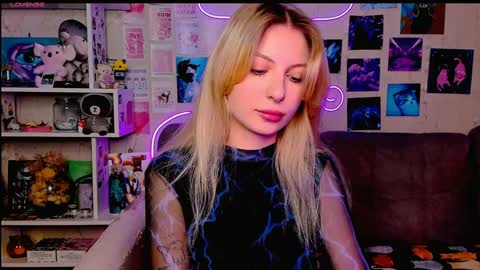 Snapshot of maria_hunt chatting on December 11, 2:52 am Maria online show from December 11, 2:52 am