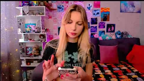 Snapshot of maria_hunt chatting on February 21, 4:29 am Maria online show from February 21, 4:29 am