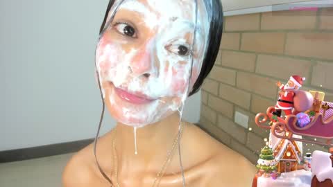 Snapshot of maria_sofii chatting on December 25, 1:09 pm S O F I A model independent online show from December 25, 1:09 pm