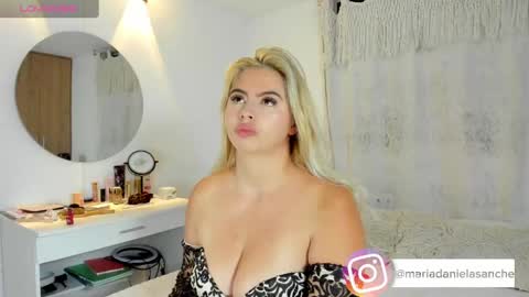 Snapshot of mariadanielasanchez chatting on September 25, 1:59 am mariadanielasanchez online show from September 25, 1:59 am