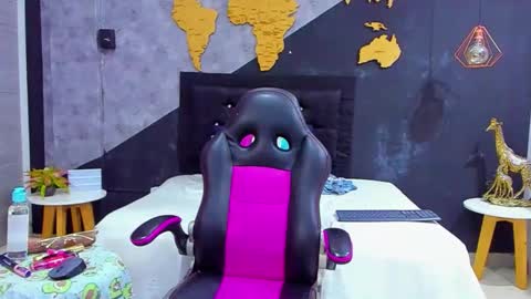 Snapshot of mariam__rossi chatting on October 15, 2:30 pm MARIAM online show from October 15, 2:30 pm