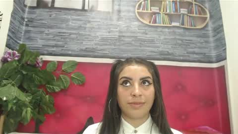 mariam_schubert online show from March 4, 3:48 pm