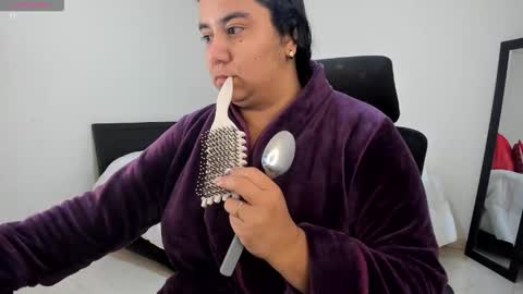   Mariam Castiblanco online show from February 23, 5:01 pm