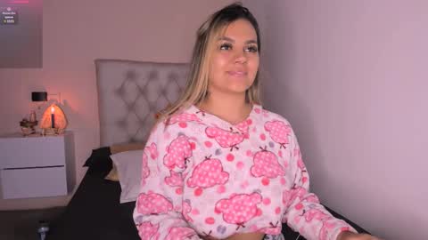 Mariana Roe online show from February 22, 5:23 am