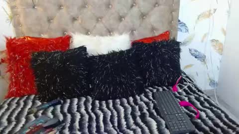 Mariana online show from December 20, 7:40 pm