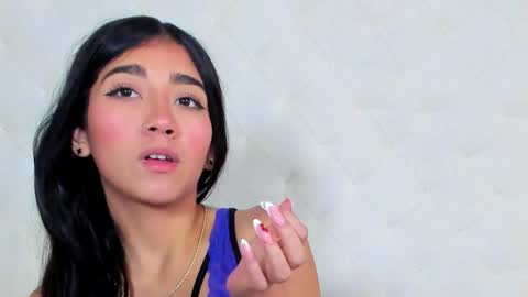 Snapshot of mariana_kalo chatting on October 19, 11:12 am Mariana online show from October 19, 11:12 am