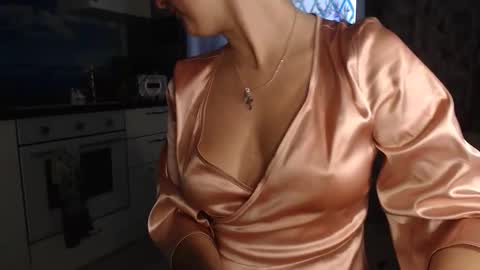 Snapshot of mariana_mur chatting on February 13, 6:20 am MarianaMur online show from February 13, 6:20 am