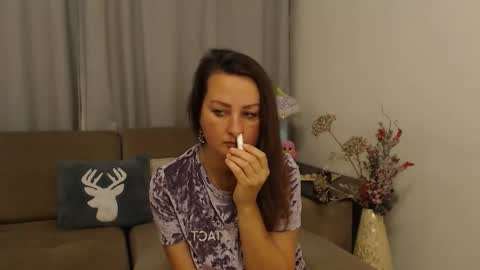 Snapshot of mariana_mur chatting on December 13, 2:05 pm MarianaMur online show from December 13, 2:05 pm