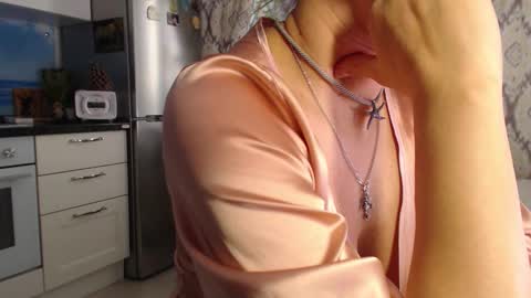 MarianaMur online show from November 10, 9:15 am