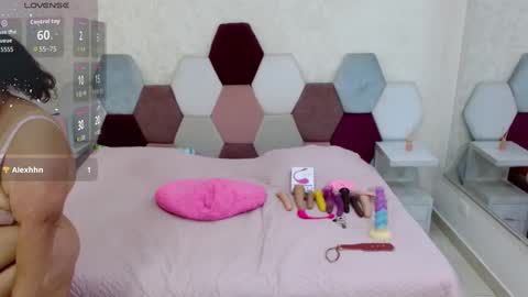 mariana online show from November 19, 7:14 pm