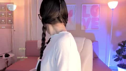 Mariana online show from March 18, 12:54 pm