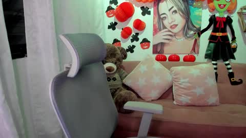 Mariana Lopez online show from October 21, 2:15 am