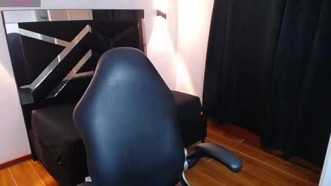 Snapshot of marianarojas_ chatting on October 6, 9:19 pm Mariana online show from October 6, 9:19 pm