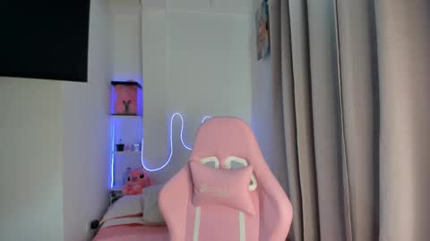 Snapshot of mariangel_3 chatting on October 18, 1:41 am Mariangel online show from October 18, 1:41 am
