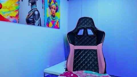 M A R I A N E online show from March 1, 4:34 am