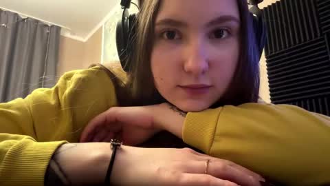 Aria online show from November 30, 9:35 am