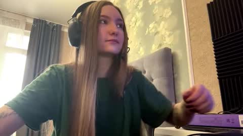 Aria online show from November 29, 9:24 am