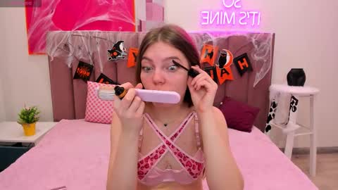 Mary 3 online show from October 31, 1:40 am