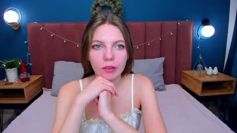 Snapshot of marie_reyes_ chatting on December 15, 1:46 am Mary 3 online show from December 15, 1:46 am