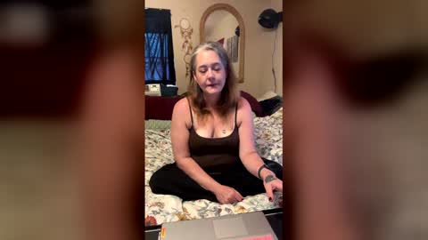 Marie online show from May 31, 8:43 pm