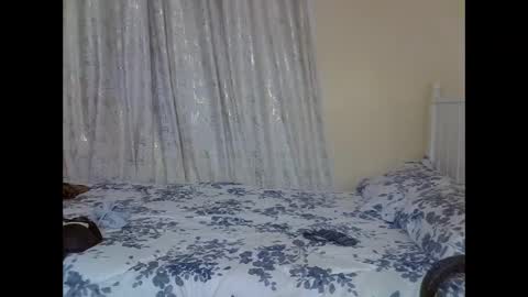 Snapshot of mariejuana_bliss chatting on October 12, 3:03 pm mariejuana online show from October 12, 3:03 pm