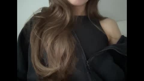 Snapshot of marinalovenow chatting on September 15, 5:27 am Marina online show from September 15, 5:27 am