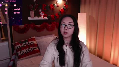 Snapshot of marine_vact chatting on December 14, 5:25 pm Marine  online show from December 14, 5:25 pm