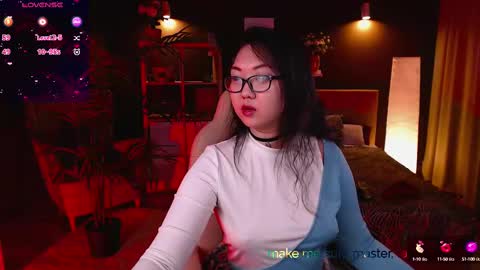 Snapshot of marine_vact chatting on March 12, 5:28 pm Marine  online show from March 12, 5:28 pm