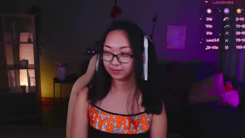 Snapshot of marine_vact chatting on October 8, 2:54 pm Marine  online show from October 8, 2:54 pm