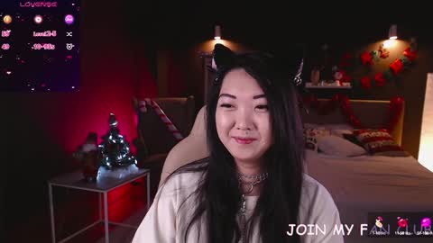 Snapshot of marine_vact chatting on December 18, 5:31 pm Marine  online show from December 18, 5:31 pm