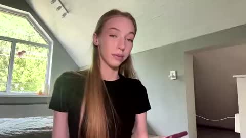 Amelia online show from July 3, 9:26 am