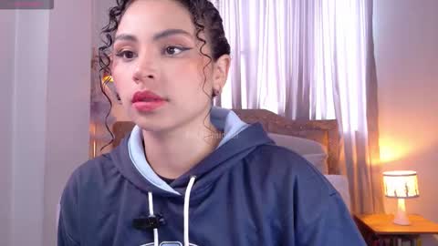 Snapshot of marivimichel03 chatting on September 9, 7:13 pm online show from September 9, 7:13 pm